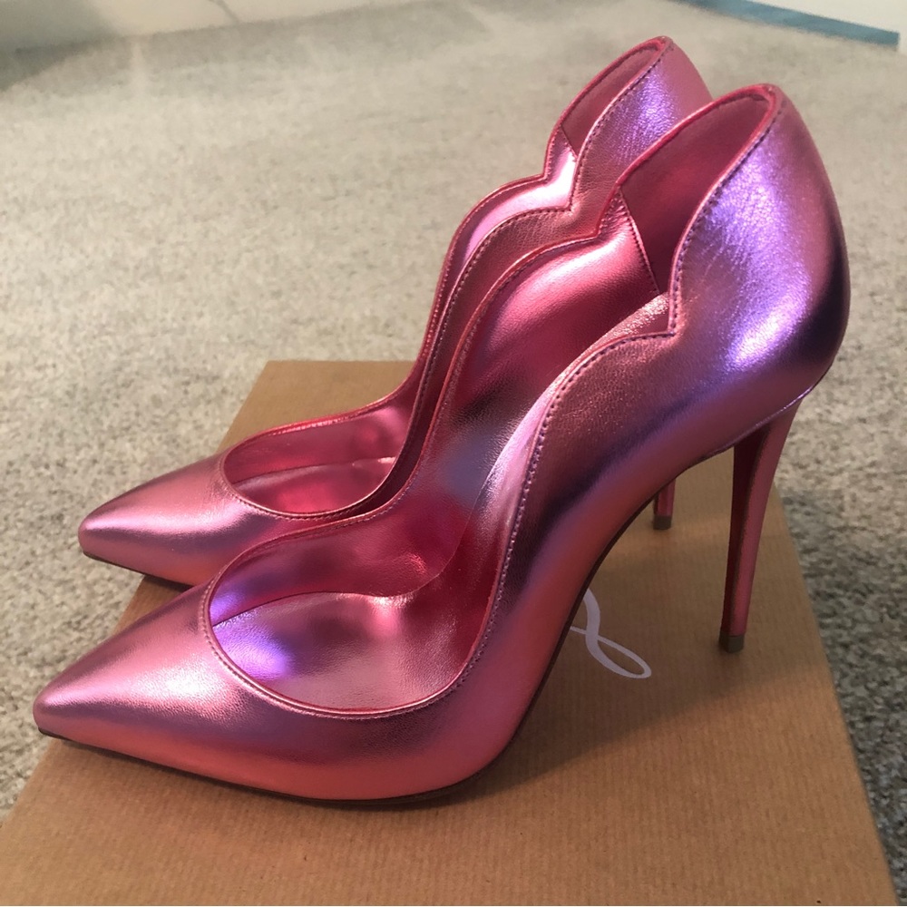 Brand new never been used CL hot chick size 35.5
